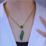 Fashionable Beauty Waist Jade Necklace