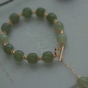 Elegant Imitation Jade Beaded Bracelet