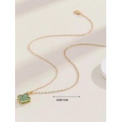 Elegant Imitation Hetian Jade Clover Necklace