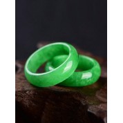 Elegant Green Jade Ring For All Genders