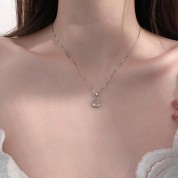 Luxurious White Jade Pendant Necklace