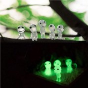 Glow-in-the-dark Garden Gnome Statues Set