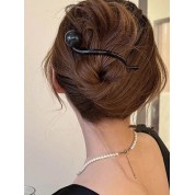 Versatile Pearl Hair Clip For Stylish Updos