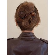 Versatile Pearl Hair Clip For Stylish Updos