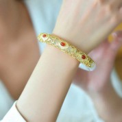 Elegant White Jade Bracelet For Ladies